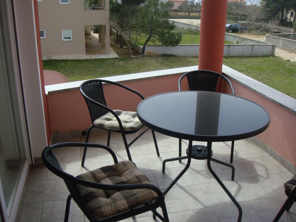 Apartments Vladimir Privlaka  Exterior photo