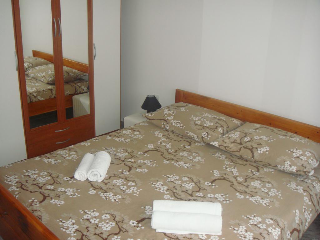 Apartments Vladimir Privlaka  Exterior photo