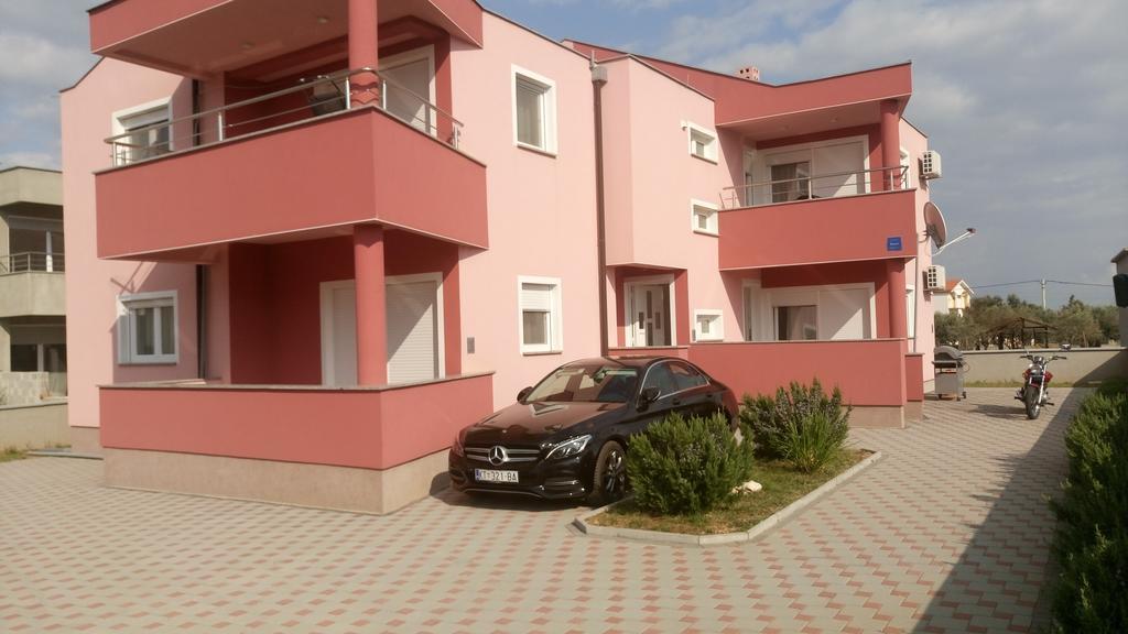 Apartments Vladimir Privlaka  Exterior photo